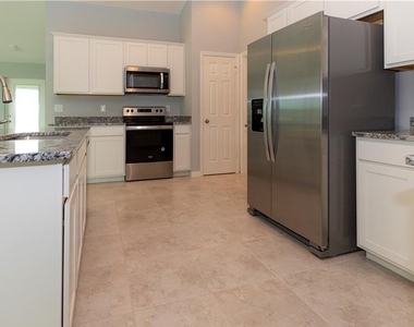 1400 Sw 1st Terrace - Photo Thumbnail 7