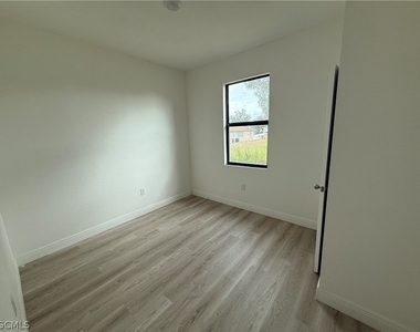 1135 Harvest Avenue - Photo Thumbnail 9