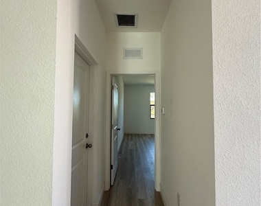 1135 Harvest Avenue - Photo Thumbnail 2