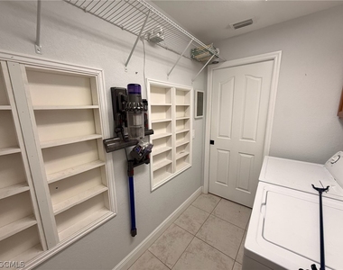 3195 Mayflower Terrace - Photo Thumbnail 16
