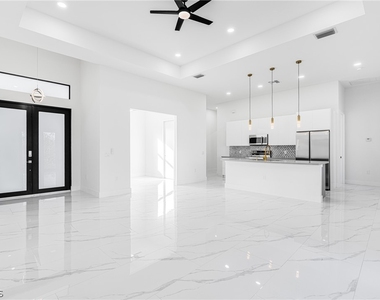 3604 29th Street Sw - Photo Thumbnail 4