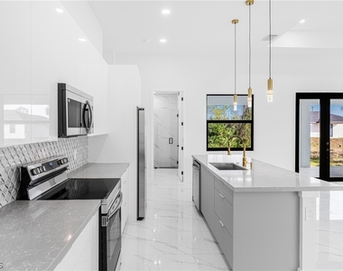 3604 29th Street Sw - Photo Thumbnail 6
