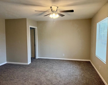 6743 Crestmont Street - Photo Thumbnail 6