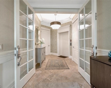 2542 Marquesa Royale Lane - Photo Thumbnail 7