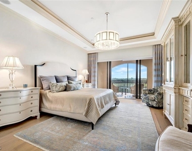 2542 Marquesa Royale Lane - Photo Thumbnail 9