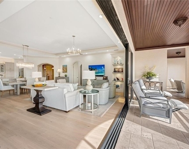 2542 Marquesa Royale Lane - Photo Thumbnail 18