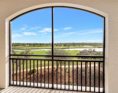 2542 Marquesa Royale Lane - Photo Thumbnail 6