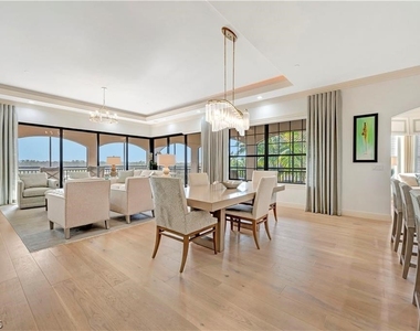2542 Marquesa Royale Lane - Photo Thumbnail 19