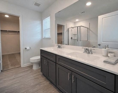 14866 Ash Landing Drive - Photo Thumbnail 11