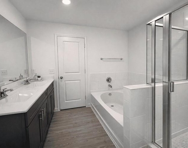 14866 Ash Landing Drive - Photo Thumbnail 14