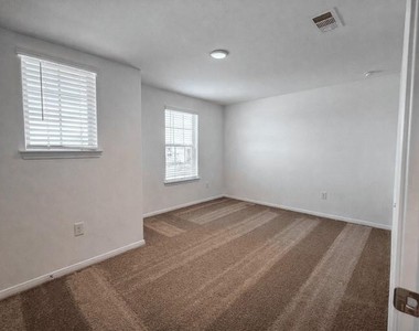 14866 Ash Landing Drive - Photo Thumbnail 7