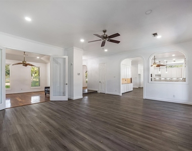 4610 Lea Lane - Photo Thumbnail 17