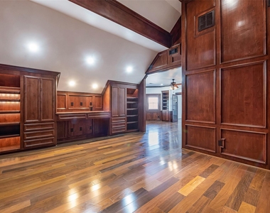 4610 Lea Lane - Photo Thumbnail 42