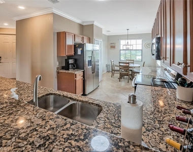 17911 Bonita National Boulevard - Photo Thumbnail 7
