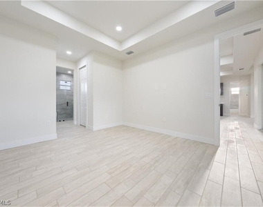 3008 23rd Street Sw - Photo Thumbnail 1