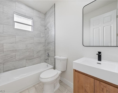 3008 23rd Street Sw - Photo Thumbnail 8