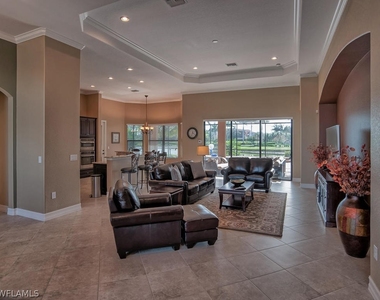 9634 Firenze Circle - Photo Thumbnail 2