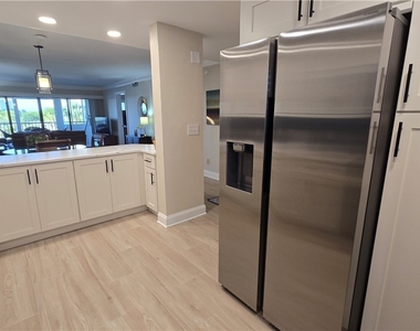 12945 Vanderbilt Drive - Photo Thumbnail 14