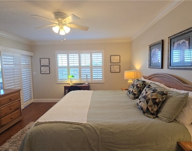 12945 Vanderbilt Drive - Photo Thumbnail 19