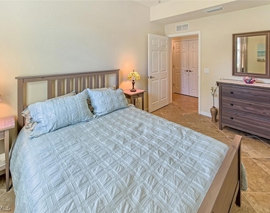 9126 Napoli Court - Photo Thumbnail 16
