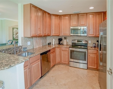 9126 Napoli Court - Photo Thumbnail 7