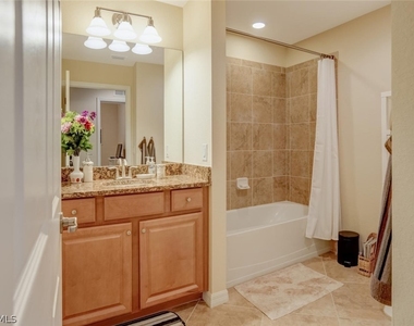 9126 Napoli Court - Photo Thumbnail 13