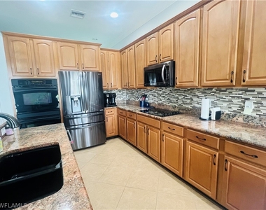 14265 Manchester Drive - Photo Thumbnail 3