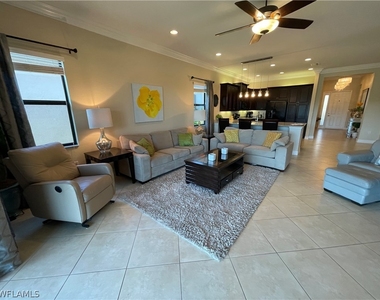 3326 Baltic Drive - Photo Thumbnail 8