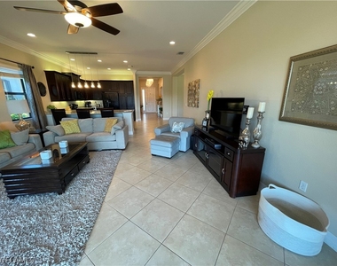 3326 Baltic Drive - Photo Thumbnail 9