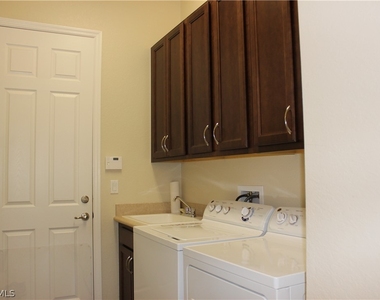 3326 Baltic Drive - Photo Thumbnail 22