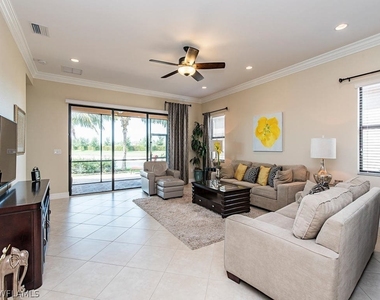 3326 Baltic Drive - Photo Thumbnail 7