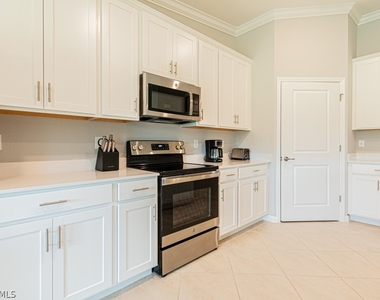 6039 Ellerston Way - Photo Thumbnail 11