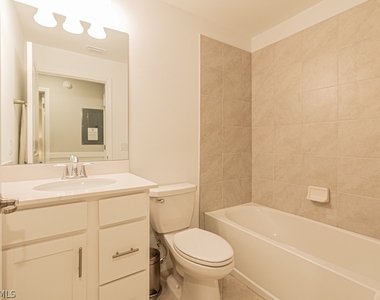 6039 Ellerston Way - Photo Thumbnail 18
