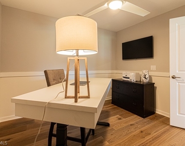6039 Ellerston Way - Photo Thumbnail 12