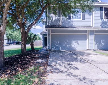 6303 Veranda Green Trail - Photo Thumbnail 1