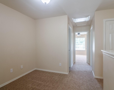 6303 Veranda Green Trail - Photo Thumbnail 15