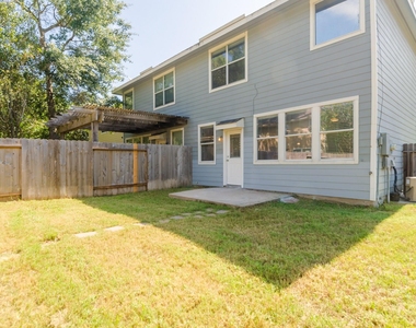 6303 Veranda Green Trail - Photo Thumbnail 24