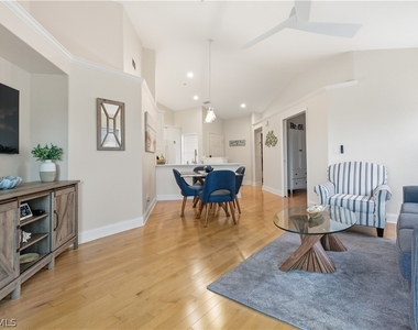 1117 Sweetwater Lane - Photo Thumbnail 3