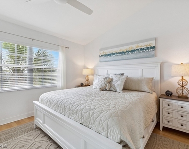 1117 Sweetwater Lane - Photo Thumbnail 8