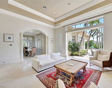 2052 Isla Vista Lane - Photo Thumbnail 5