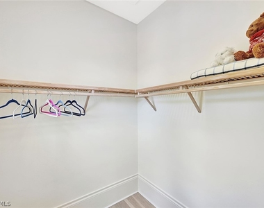 2052 Isla Vista Lane - Photo Thumbnail 40