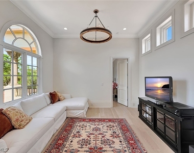 2052 Isla Vista Lane - Photo Thumbnail 28