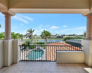 2052 Isla Vista Lane - Photo Thumbnail 32