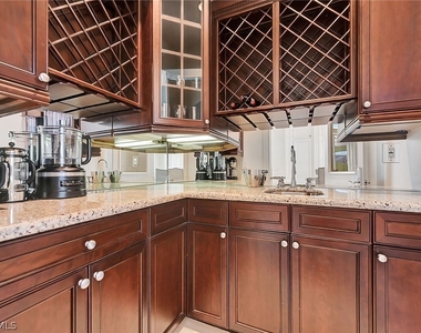 2052 Isla Vista Lane - Photo Thumbnail 8
