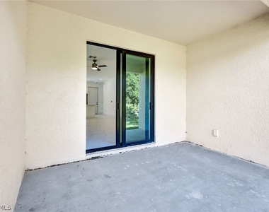 430/432 Bell Boulevard S - Photo Thumbnail 25