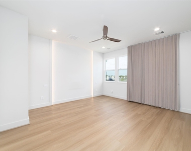 3007 Ventas Drive - Photo Thumbnail 24