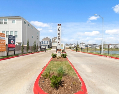 3007 Ventas Drive - Photo Thumbnail 37