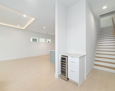 3007 Ventas Drive - Photo Thumbnail 18