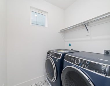 3007 Ventas Drive - Photo Thumbnail 17