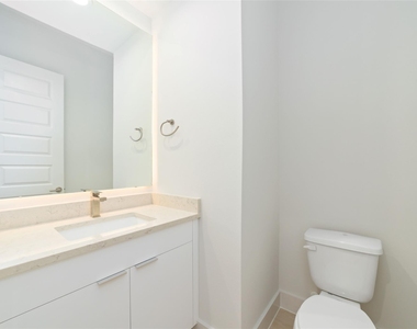 3007 Ventas Drive - Photo Thumbnail 16